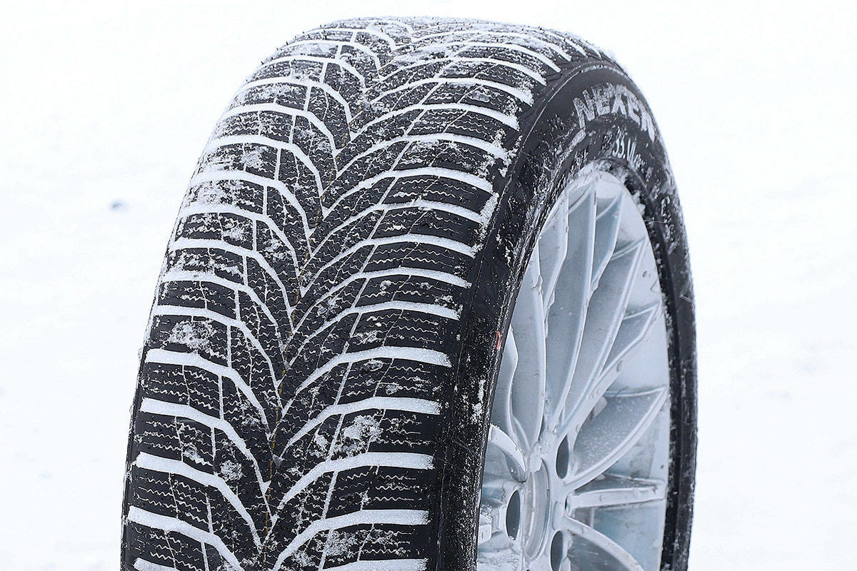 Nexen Winguard Sport 2 Winter 245/40R19 98V XL Passenger Tire Fits: 2011-14 Acura TL SH-AWD, 2009-14 Maxima SV