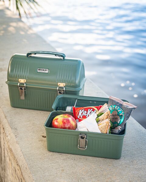 Classic Lunch Box D004U