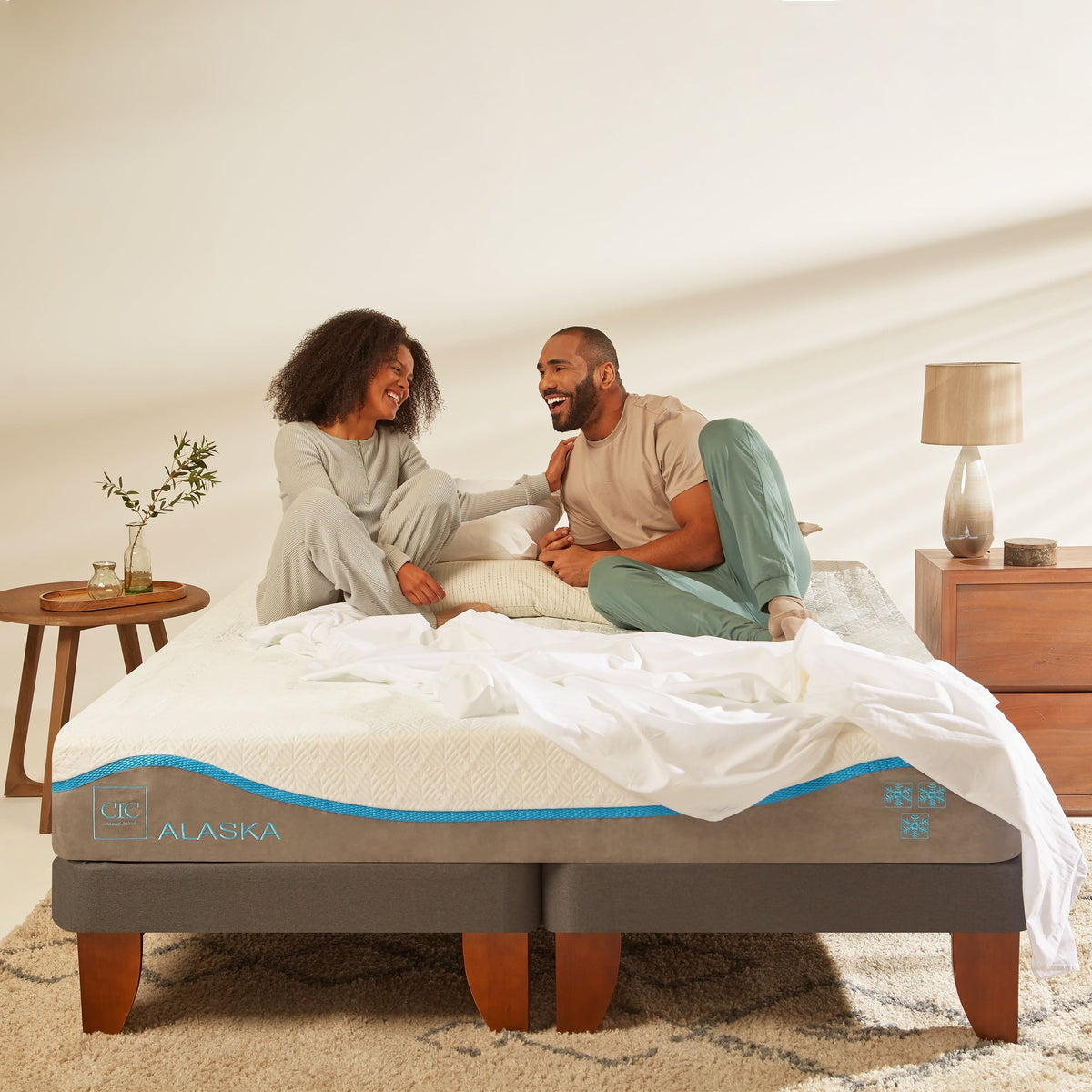 Solace Alaska Hybrid 10 Inch Mattress, Queen