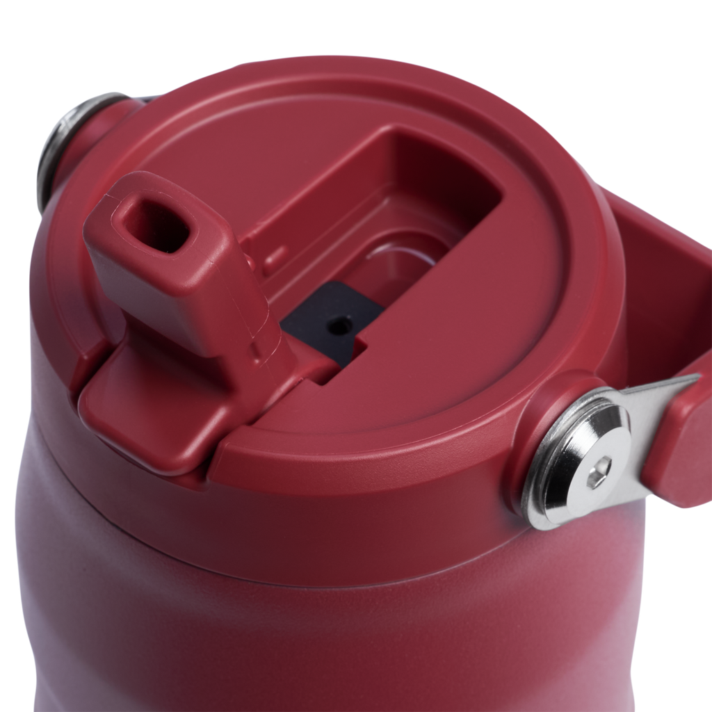 The IceFlow™ Bottle with Flip Straw Lid D058K