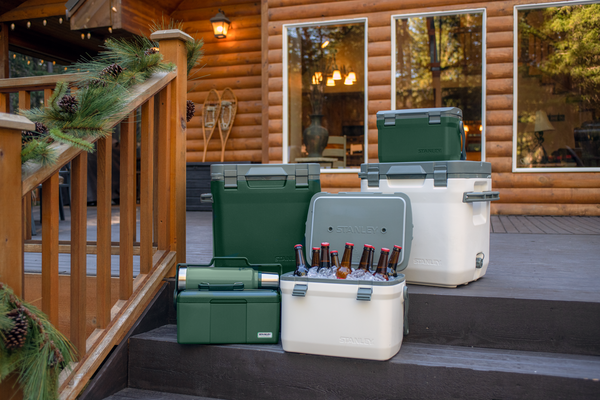 The Easy Carry Outdoor Cooler D024A