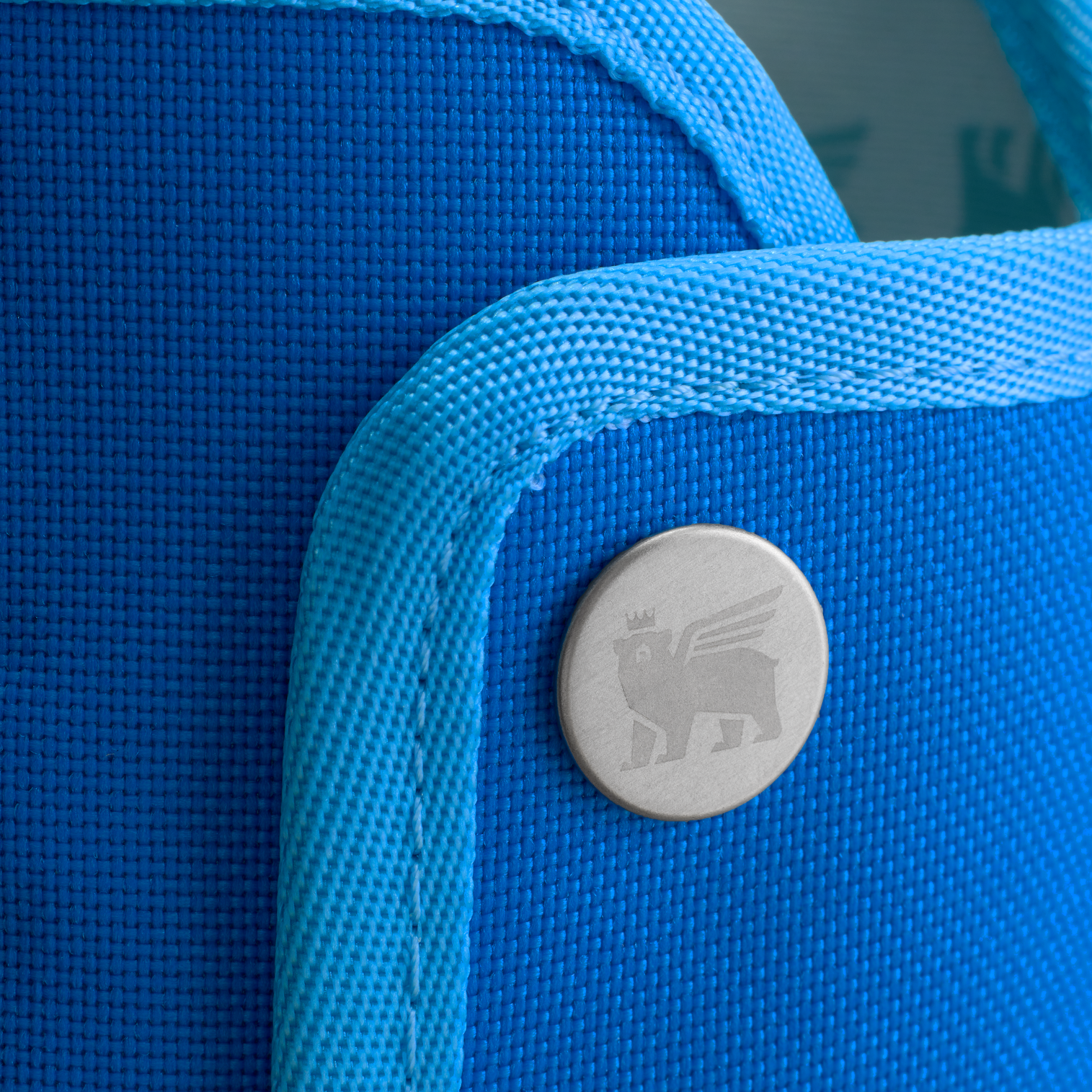 The All Day 40 OZ Quencher Carry-All D053X