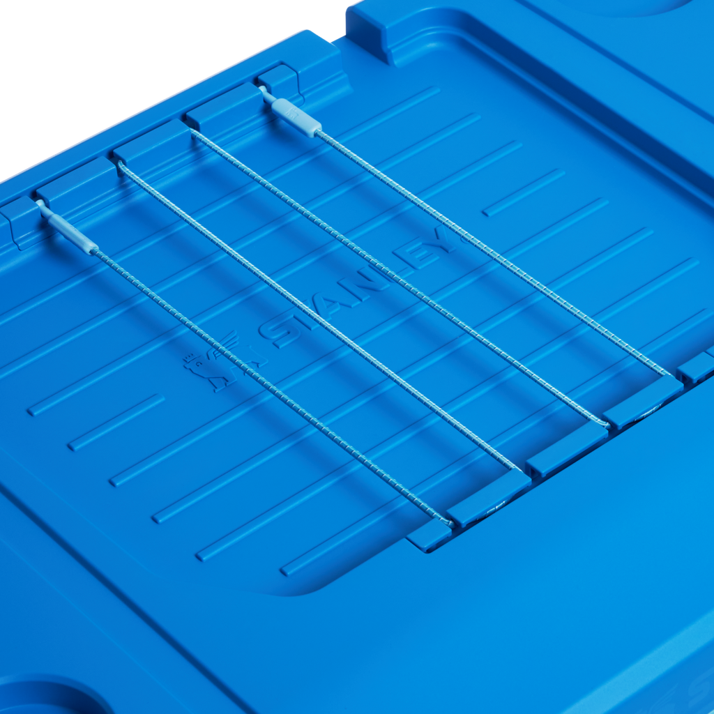 Adventure Cold For Days Outdoor Cooler D273T