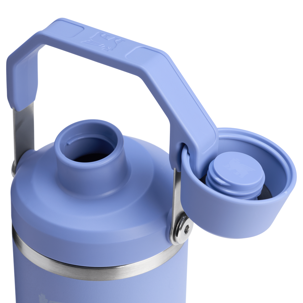 The IceFlow™ Tumbler with Fast Flow Lid D102V